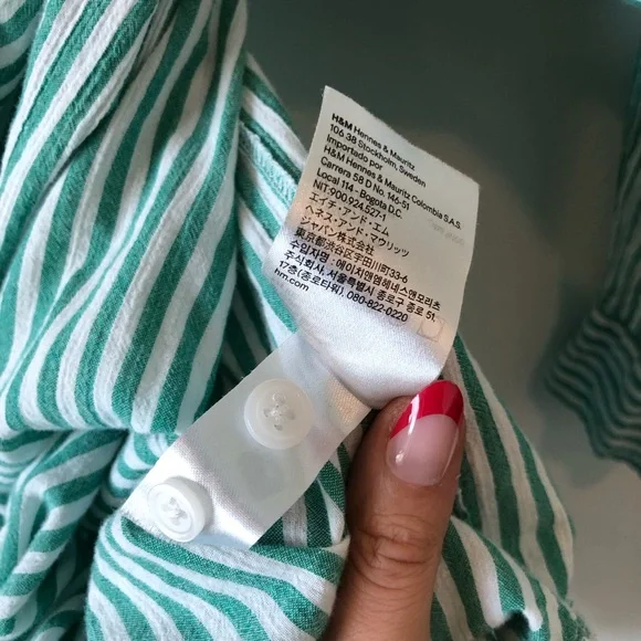 H&M 100% Cotton Green and White Oversized Striped Button Down Shirt Size S - Picture 10 of 10